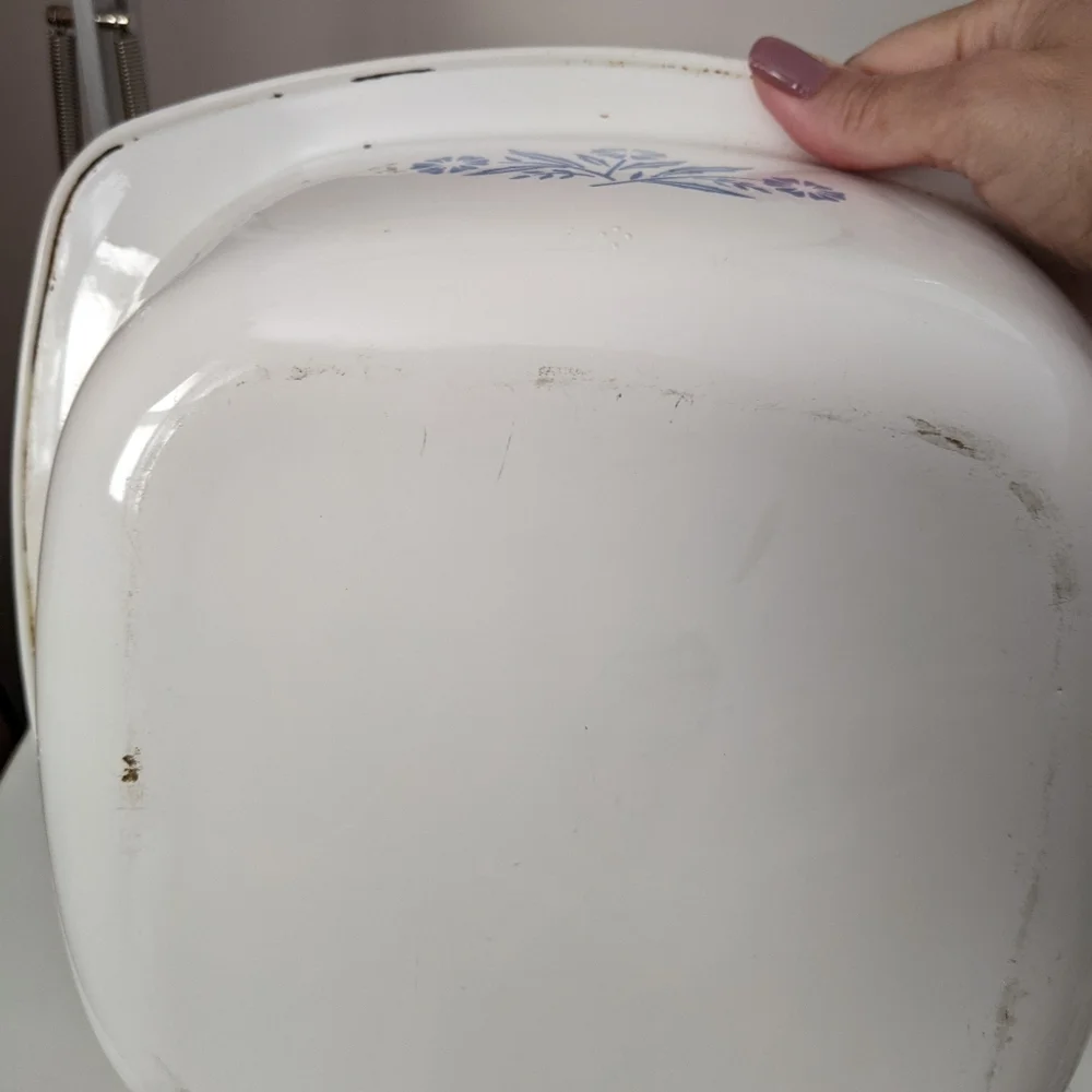 Corning Ware P-34-B 4 Quart Dutch oven Cornflower, Blue & White